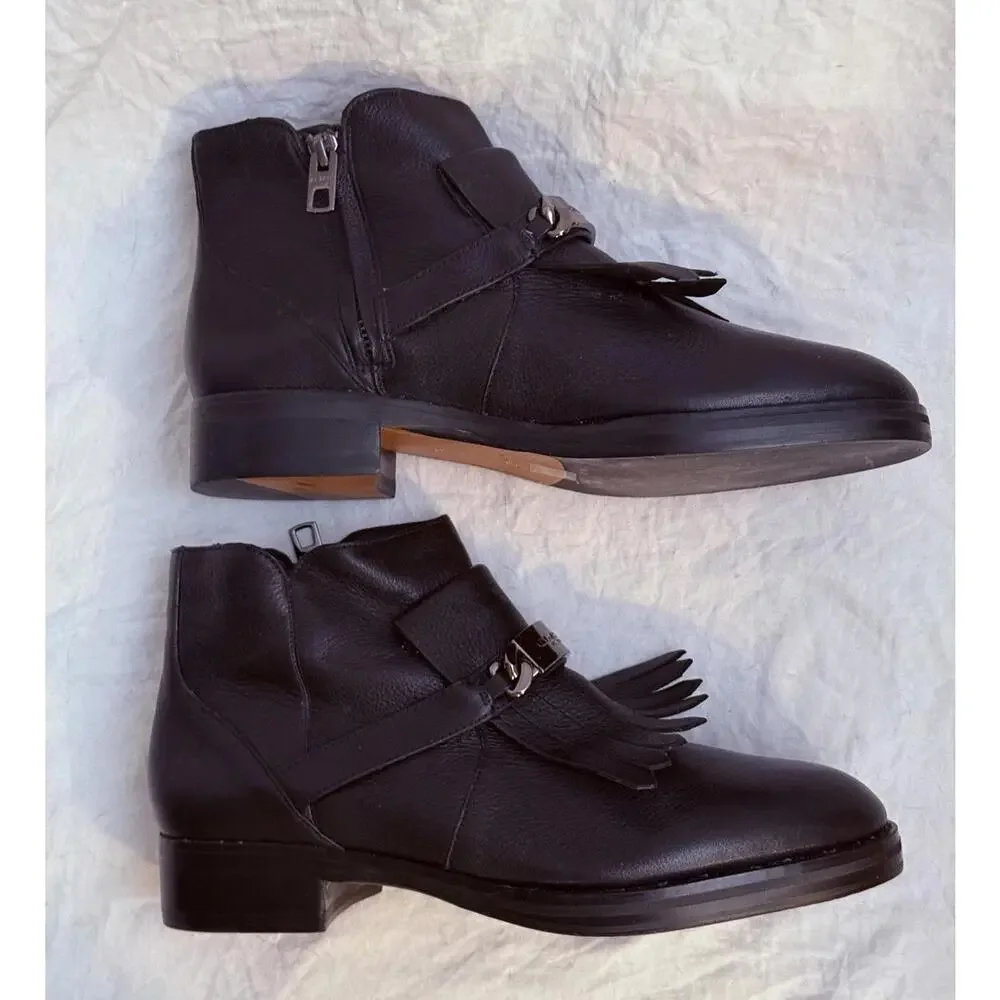 🆕LISTING🆕 Coach Eagle Safar ankle boots. Originally $295 - Picture 3 of 10
